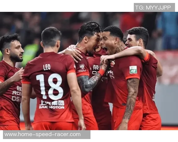 上海申花与上海上港的激烈对决揭示中超联赛的竞争新格局 上海申花与上海上港的激烈对决揭示中超联赛的竞争新格局